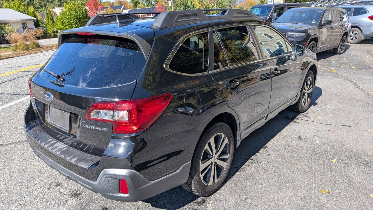 Used 2019 Subaru Outback 2.5i Limited AWD/4WD image 12