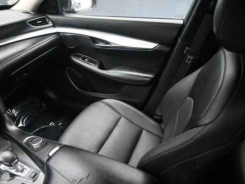 Used 2021 INFINITI QX50 Luxe FWD image 11