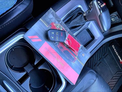 Used 2019 Dodge Charger SXT w/ Leather Interior Group image 11