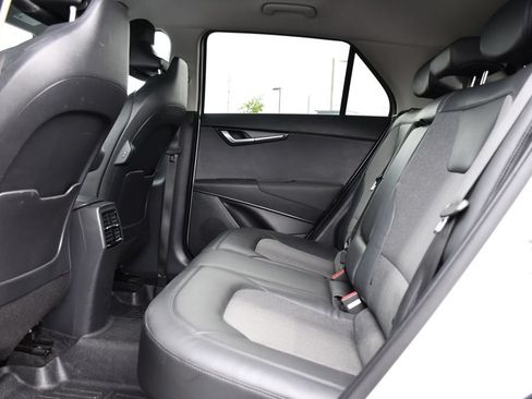Used 2024 Kia Niro EX FWD image 21