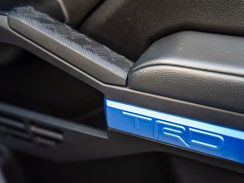 Used 2024 Toyota Tacoma TRD Sport image 17