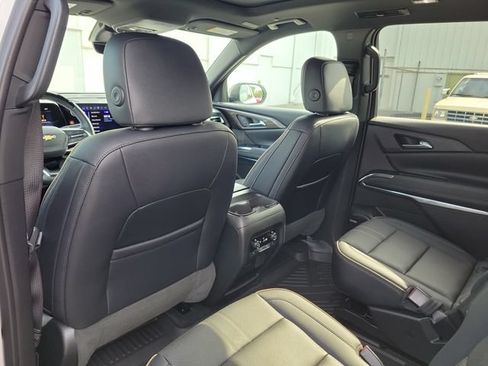 Certified 2025 Chevrolet Traverse High Country w/ LPO, Floor Liner Package FWD image 14