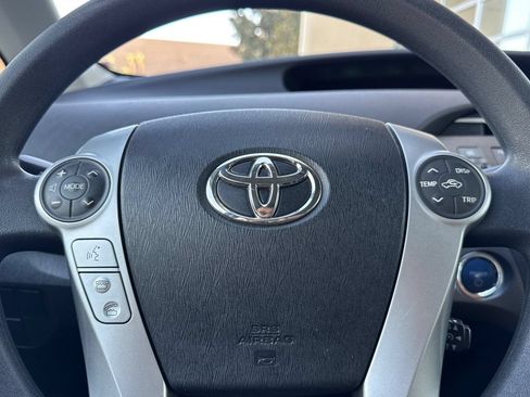 Used 2012 Toyota Prius Three FWD image 27