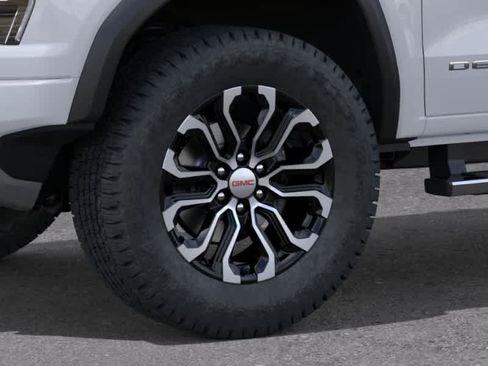 New 2026 GMC Canyon Denali AWD/4WD image 9