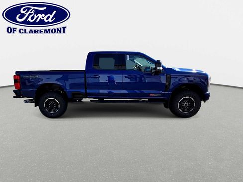 New 2026 Ford F250 Lariat w/ Tremor Off-Road Package AWD/4WD image 9