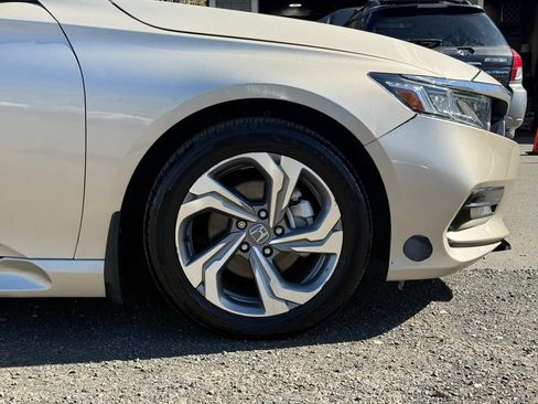 Used 2020 Honda Accord EX image 29