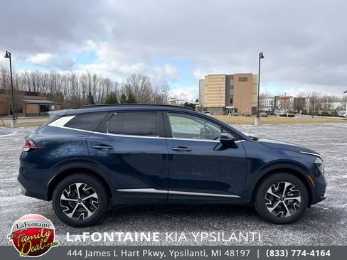 Certified 2025 Kia Sportage EX w/ EX Premium Package image 6