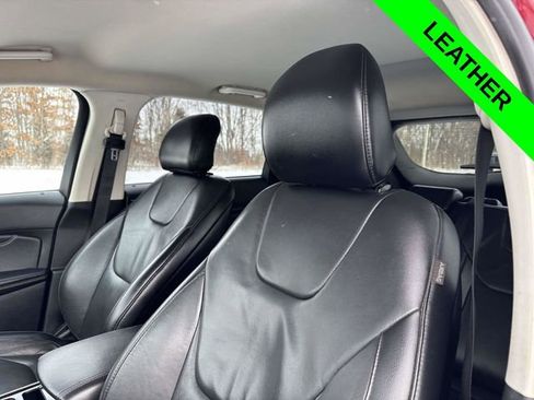 Used 2019 Ford Edge Titanium w/ Cold Weather Package image 6