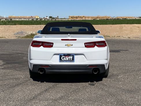 Used 2020 Chevrolet Camaro LT image 4