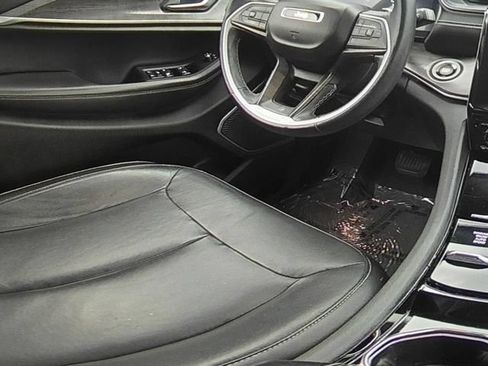 Used 2021 Jeep Grand Cherokee L Limited AWD/4WD image 23