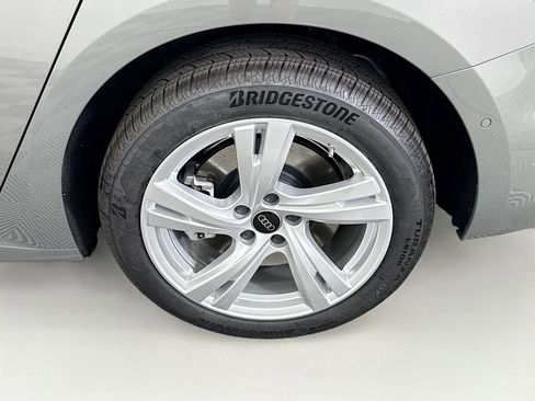 Used 2025 Audi A5 2.0T Premium image 31