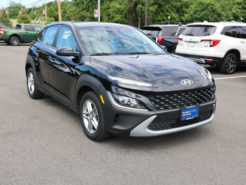 Used 2023 Hyundai Kona SE w/ Cargo Package AWD/4WD image 1