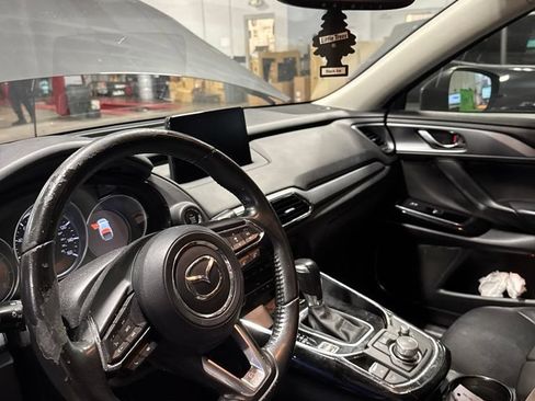 Used 2020 MAZDA CX-9 Touring w/ Touring Premium Package FWD image 10
