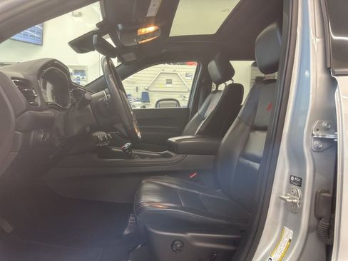 Used 2024 Dodge Durango GT image 3