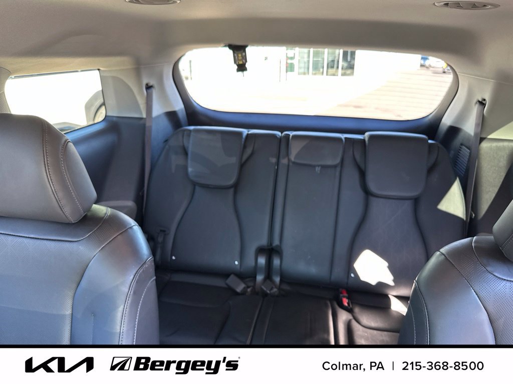 Certified 2025 Kia Carnival FWD image 15