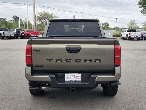 Used 2026 Toyota Tacoma TRD Sport image 4