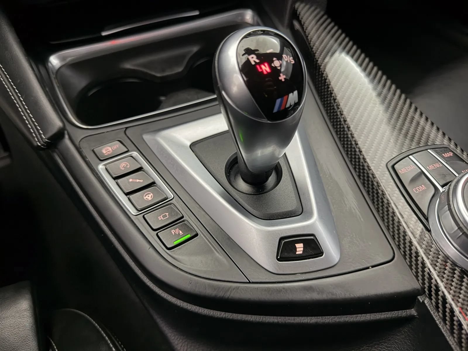 Used 2018 BMW M4 Convertible RWD image 35