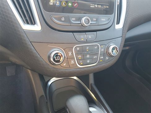 Used 2024 Chevrolet Malibu LT image 22