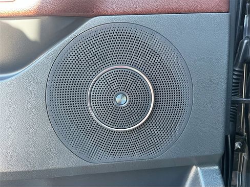 Used 2023 Ford Expedition Max Limited image 19