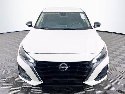 New 2026 Nissan Altima 2.5 SV FWD image 3