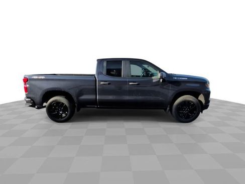 Used 2022 Chevrolet Silverado 1500 Custom image 9