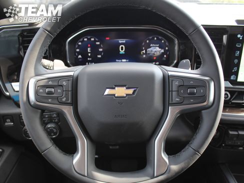 New 2026 Chevrolet Silverado 1500 LT w/ Z71 Off-Road Package image 13