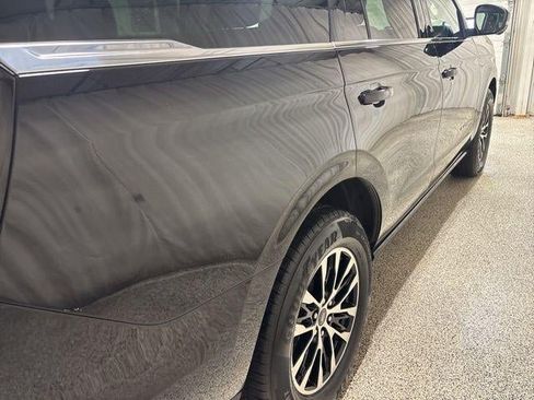 Used 2025 Ford Expedition Platinum AWD/4WD image 10