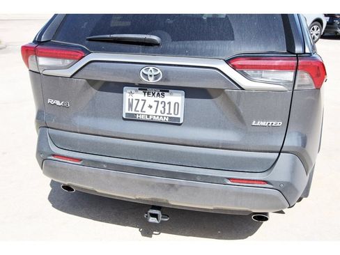 Used 2019 Toyota RAV4 Limited FWD image 7