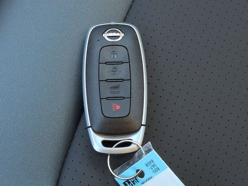 New 2026 Nissan Leaf Platinum+ image 31