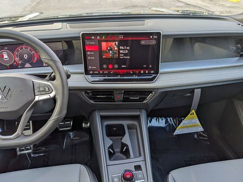 New 2026 Volkswagen Tiguan SE R-Line image 11