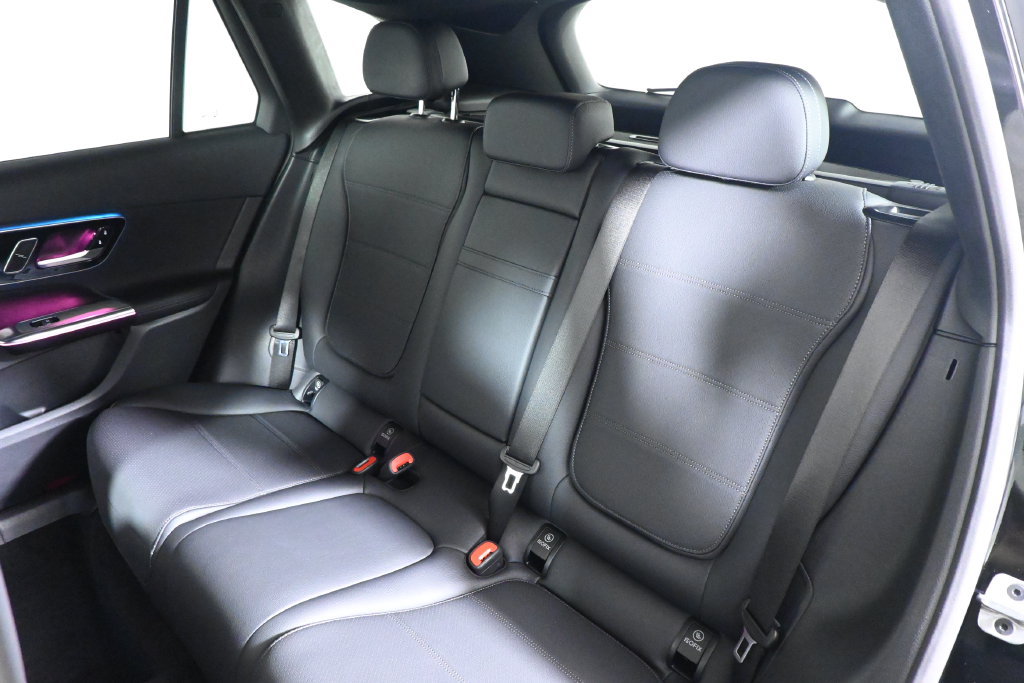 Certified 2026 Mercedes-Benz GLC 300 4MATIC image 4