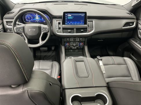 Certified 2024 Chevrolet Suburban RST w/ Luxury Package image 3