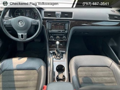 Used 2015 Volkswagen Passat TDI SEL Premium FWD image 31