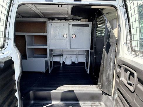 Used 2009 Chevrolet Express 2500 RWD image 11