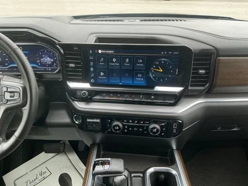 Used 2025 Chevrolet Silverado 1500 High Country w/ Technology Package AWD/4WD image 27