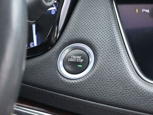 Used 2019 Cadillac XT5 Luxury FWD image 26