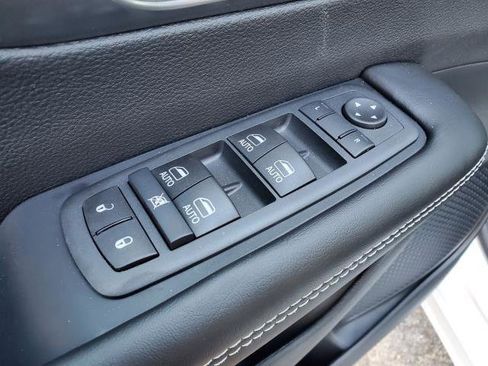 New 2026 Chrysler Pacifica Select image 19