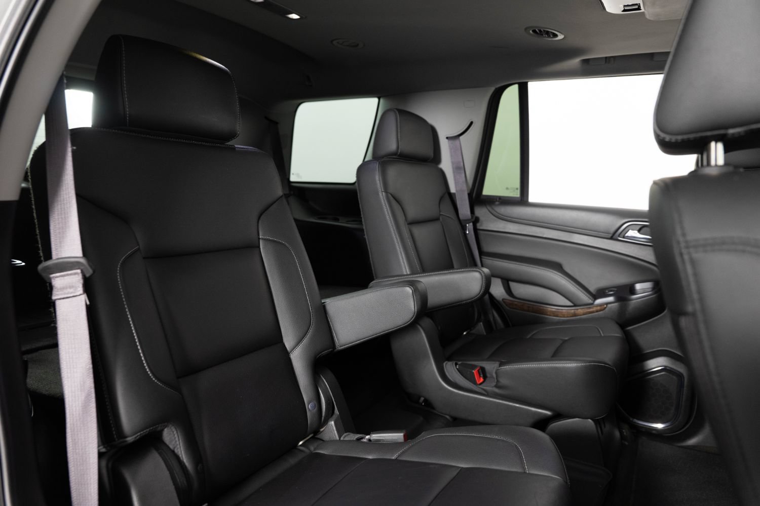 Used 2017 Chevrolet Tahoe LT w/ LT Signature Package AWD/4WD image 28