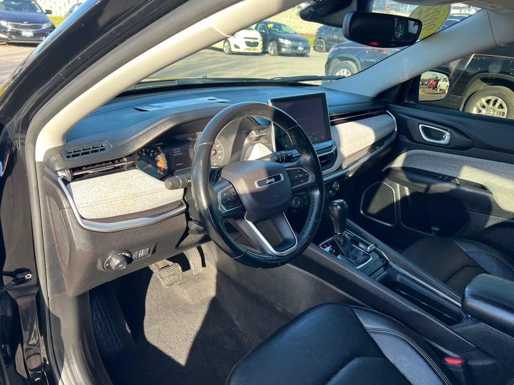 Used 2022 Jeep Compass Latitude AWD/4WD image 16