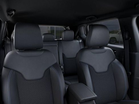 New 2026 Jeep Compass Latitude image 26