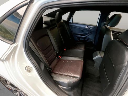 Used 2023 Volkswagen Jetta GLI Autobahn FWD image 19