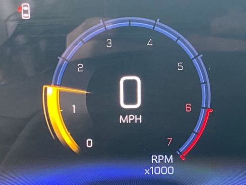 Used 2024 Chevrolet Trax RS w/ Sunroof Package image 21