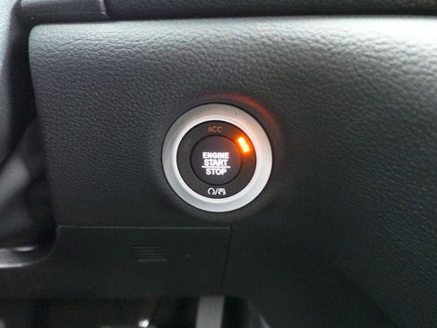 New 2026 Chrysler Pacifica Select w/ S Appearance Package image 22