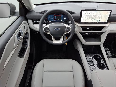 New 2026 Ford Explorer Active w/ Active Comfort Package image 14