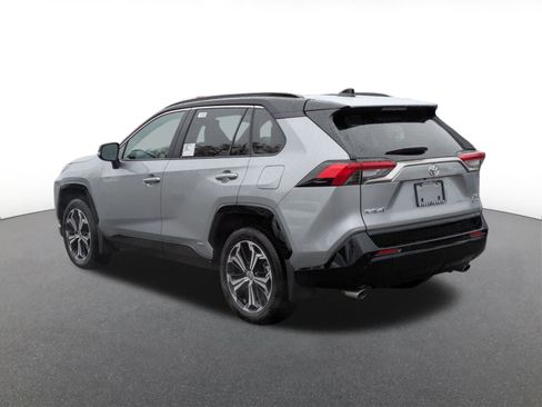 New 2025 Toyota RAV4 XSE image 3