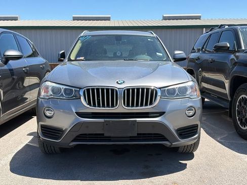 Used 2017 BMW X3 sDrive28i image 2