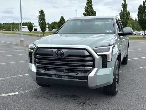 Used 2026 Toyota Tundra Limited AWD/4WD image 15