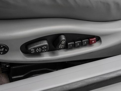 Used 2004 BMW M3 Convertible image 36