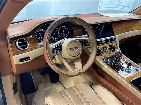 Used 2022 Bentley Continental GT image 7