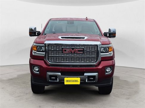 Certified 2019 GMC Sierra 2500 Denali w/ Duramax Plus Package image 8